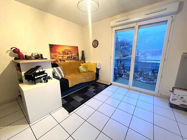 Appartement à vendre 79 000 € 1 pièce 21 m² 1er étage Les Violettes Aucamville 31140