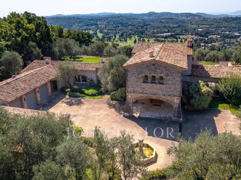 Maison à vendre, 577m², CHATEAUNEUF DE GRASSE