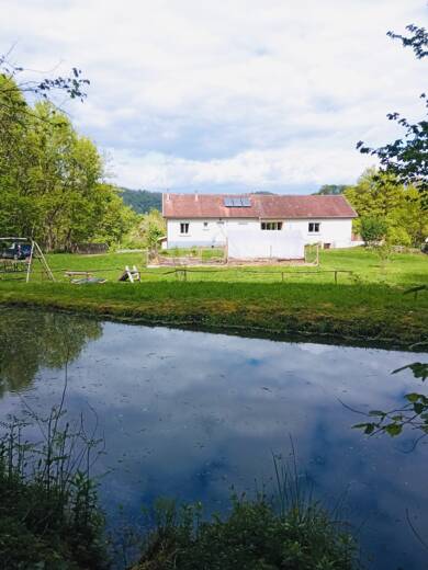 Maison de plain-pied à vendre 265 000 € 9 pièces 6 chambres 187 m² 9 578 m² de terrain Cransac 12110