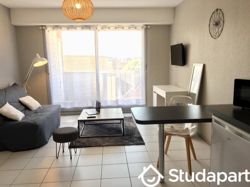 Maison à louer, 23m², PAU