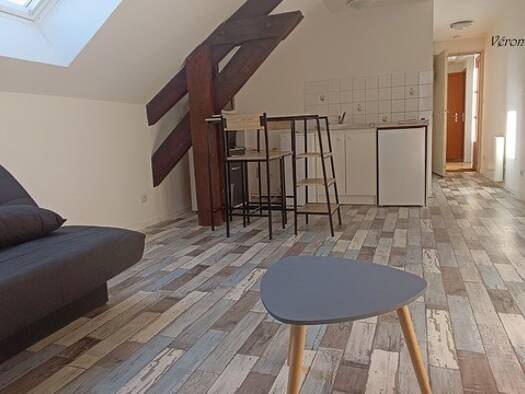 Appartement à louer - logement étudiant 340 € 1 pièce 26 m² 2ème étage Villages Vierzon 18100