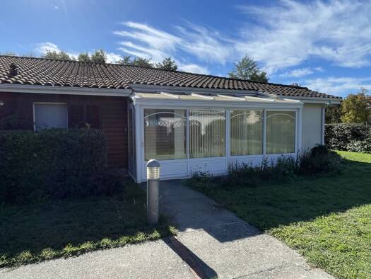 Appartement à vendre 215 000 € 4 pièces 2 chambres 73 m² RDC Casteljaloux 47700