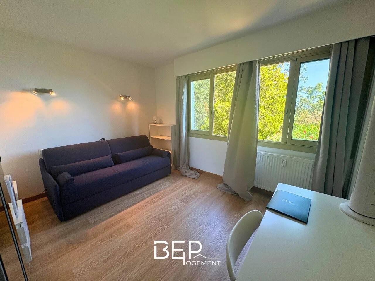 Maison à louer, 17m², CANNES