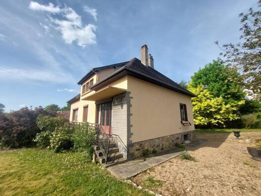Maison à vendre 164 000 € 6 pièces 5 chambres 121,4 m² 1 382 m² de terrain Conches-en-Ouche 27190