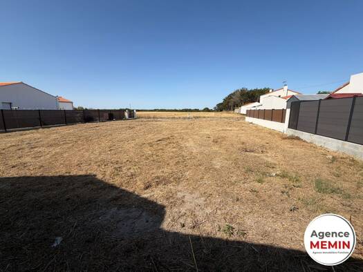 Terrain constructible viabilisé à vendre 141 500 € 614 m² de terrain Bretignolles-sur-Mer 85470