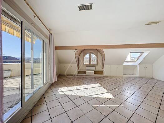 Appartement à vendre - Première occupation 675 000 € 3 pièces 2 chambres 88 m² Étage 7/7 Galbert Annecy 74000