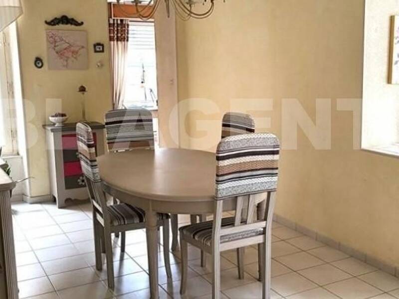 Maison à vendre, 195m², MONTSURS