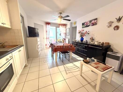 Appartement à vendre 299 000 € 3 pièces 2 chambres 46,38 m² Étage 1/3 Sud Le Grau-du-Roi 30240