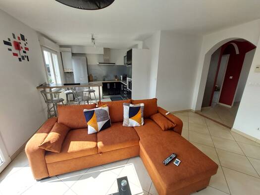 Appartement à louer 825 € 3 pièces 2 chambres 93 m² Étage 3/3 Belle-Vue Garang Creutzwald 57150