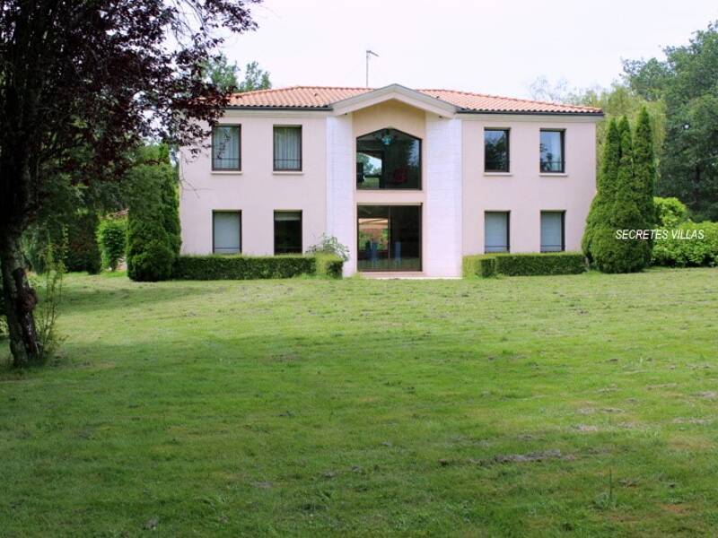 Maison à vendre, 251m², FARGUES SAINT HILAIRE