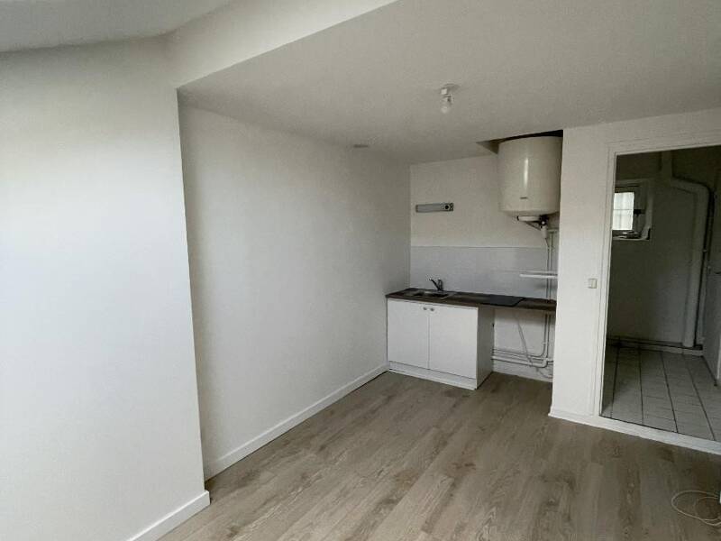 Maison à louer, 18m², LYON 8E