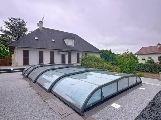 Maison à vendre 340 000 € 10 pièces 6 chambres 252 m² 1 700 m² de terrain Chaumont 52000