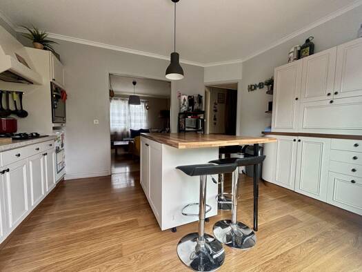 Maison à vendre 252 900 € 6 pièces 4 chambres 128 m² 188 m² de terrain Quimper 29000