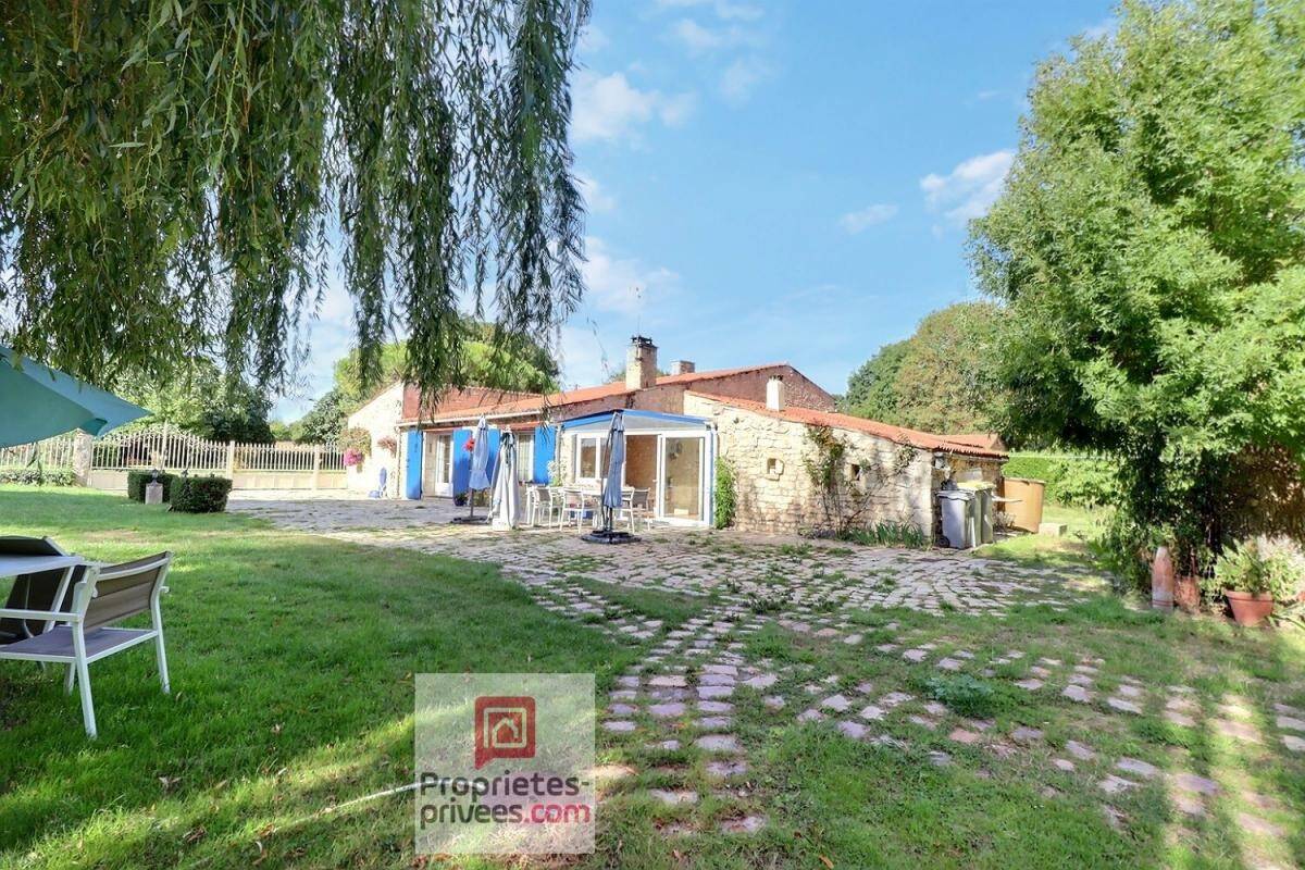 Maison à vendre, 230m², SAINT NAZAIRE SUR CHARENTE