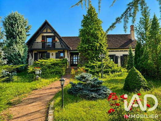 Demeure à vendre 499 000 € 8 pièces 5 chambres 215 m² 5 683 m² de terrain Presles-en-Brie 77220