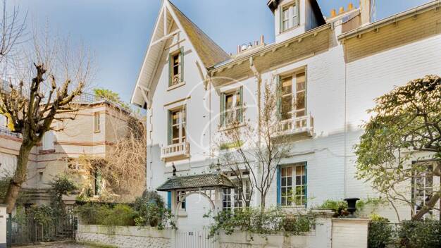 Maison à vendre 2 150 000 € 5 pièces 3 chambres 113,2 m² 17 m² de terrain Clignancourt-Jules Joffrin Paris 18ème 75018