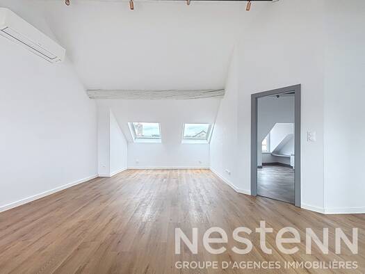 Appartement à louer 1 235 € 3 pièces 2 chambres 88 m² Étage 5/5 Centre-Ancienne Ville Metz 57000