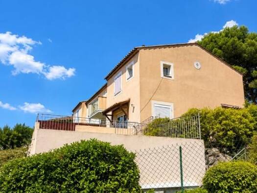 Maison à vendre 265 000 € 3 pièces 2 chambres 67 m² 22 m² de terrain Vaugines-Les Faisses-Peyrard Draguignan 83300
