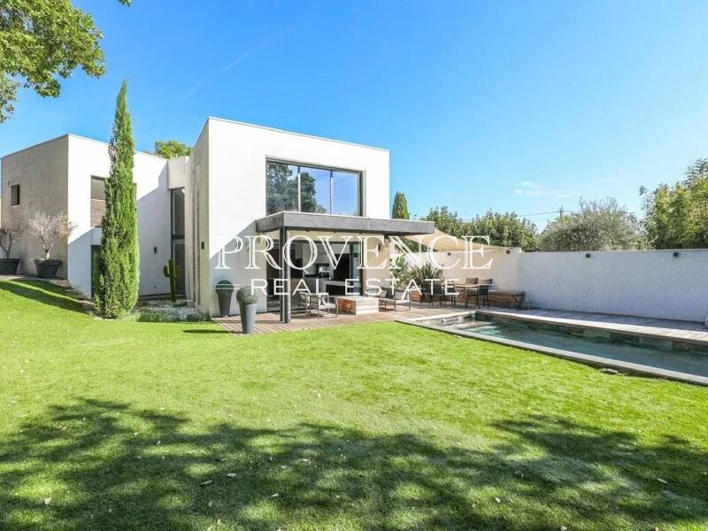 Maison à louer, 160m², MARSEILLE 12E