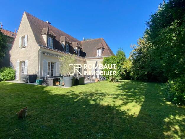 Maison à vendre 1 600 000 € 8 pièces 5 chambres 200 m² 924 m² de terrain Plateau Thery-Centre Ancien Vaucresson 92420