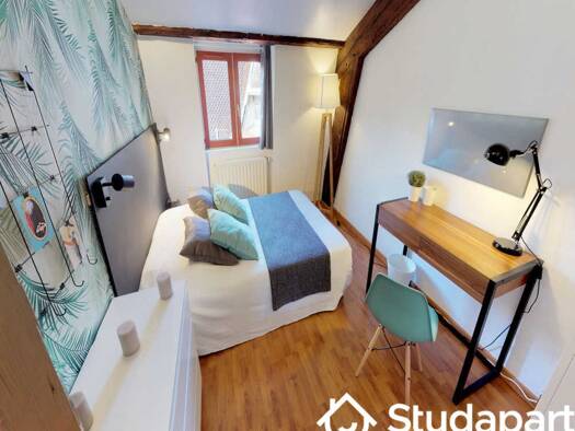 Colocation à louer 705 € 1 pièce 2 chambres 65 m² 5ème étage Terreaux Lyon 1er arrondissement 69001