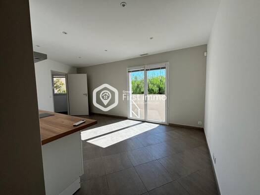 Appartement à louer 820 € 2 pièces 1 chambre 39,2 m² RDC Saint Martin-Orles-Catalunya Perpignan 66000