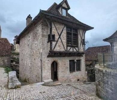 Maison à vendre 63 000 € 5 pièces 4 chambres 130 m² 116 m² de terrain St Cirq Lapopie 46330