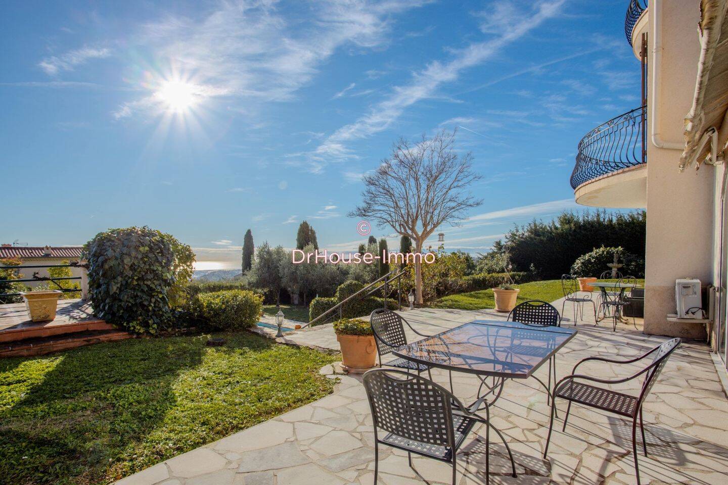 Maison à vendre, 300m², GATTIERES