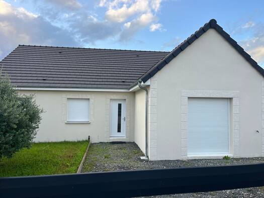 Maison de plain-pied à vendre 190 000 € 5 pièces 3 chambres 119 m² 573 m² de terrain Nevers 58000