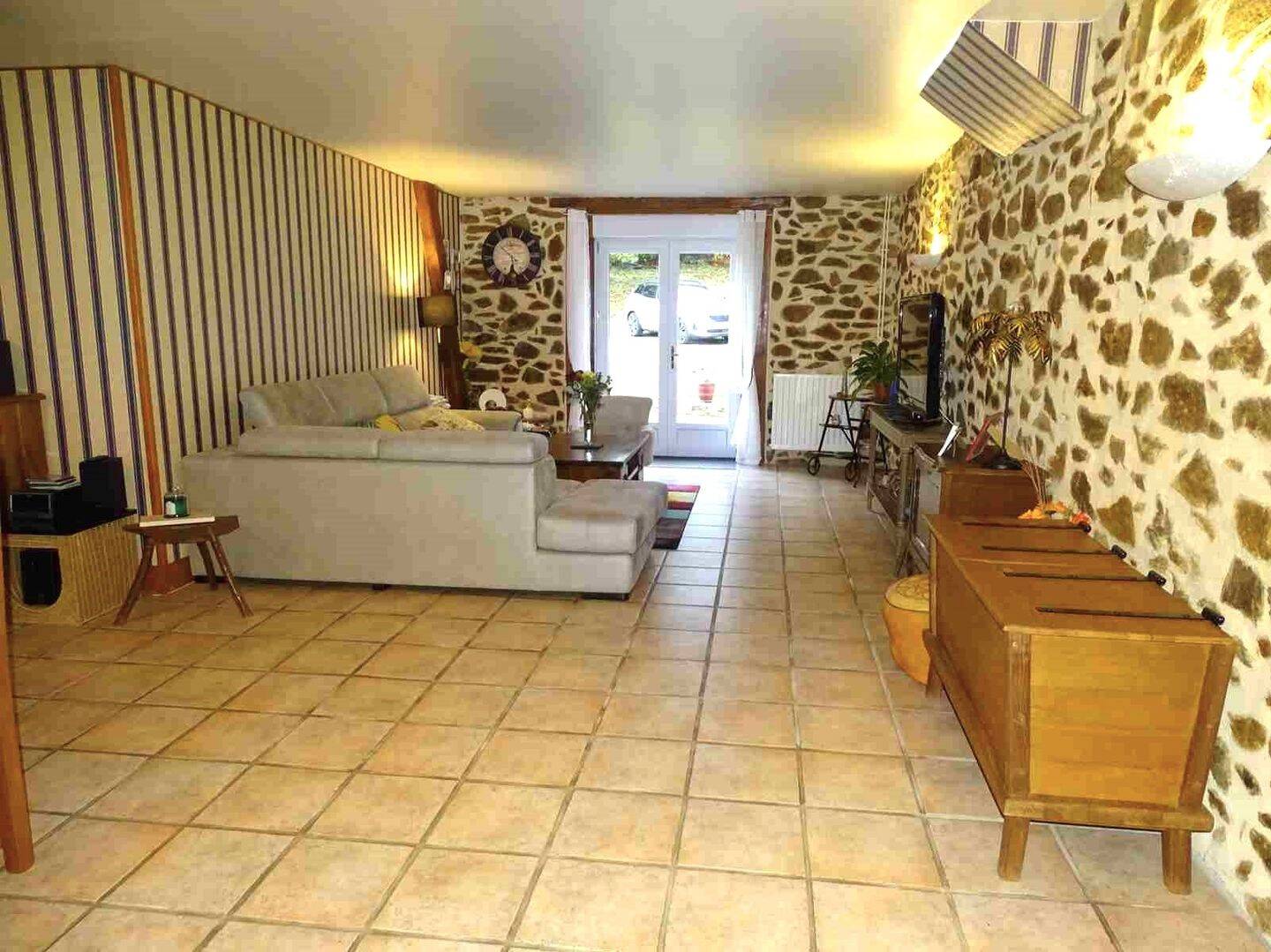 Maison à vendre, 162m², SAINT LEONARD DE NOBLAT