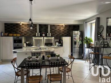 Maison à vendre 465 000 € 6 pièces 5 chambres 196 m² 5 667 m² de terrain Lalinde 24150