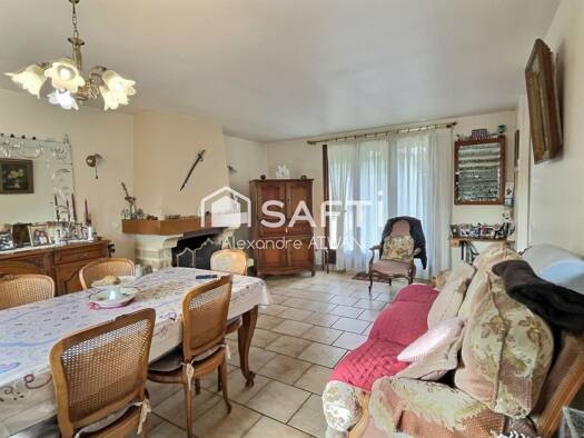 Maison de plain-pied à vendre 273 000 € 6 pièces 4 chambres 135 m² 1 000 m² de terrain Ménilles 27120
