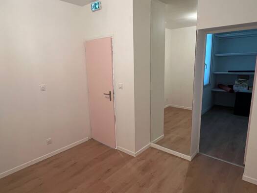 Local commercial à louer 415 € 15 m² de surface de vente Chauny 02300