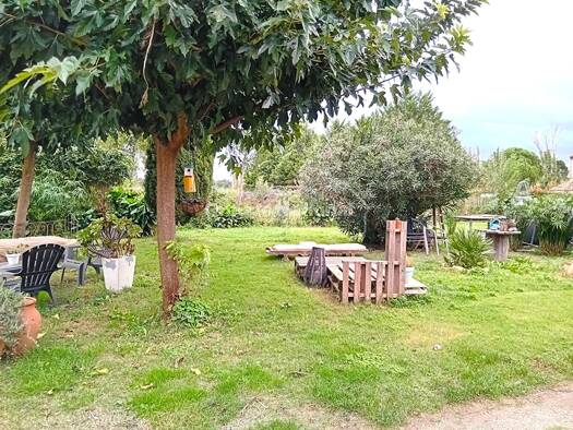 Ferme à vendre 445 000 € 8 pièces 5 chambres 211 m² 8 000 m² de terrain Saint Pierre de Mezoargues 13150