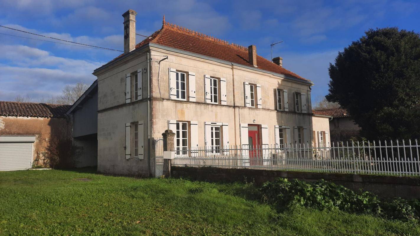 Maison à vendre, 200m², SAINT FORT SUR GIRONDE