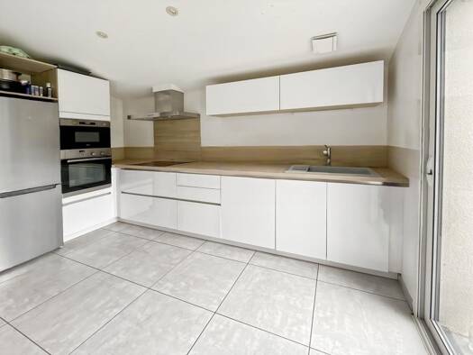 Maison à louer 2 281 € 6 pièces 5 chambres 181,1 m² Quint-Fonsegrives 31130