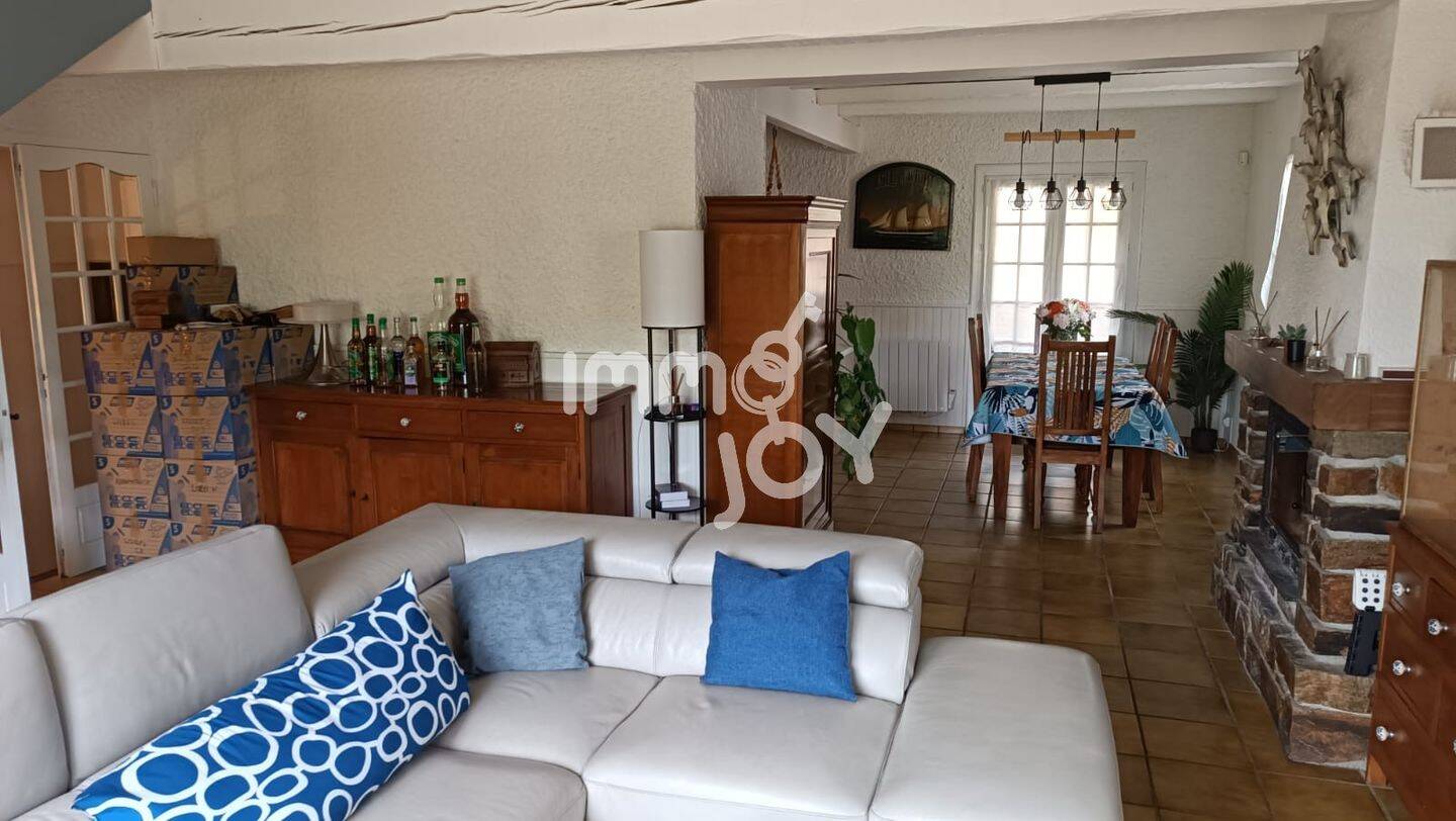 Maison à vendre, 150m², VILLEMOUSTAUSSOU