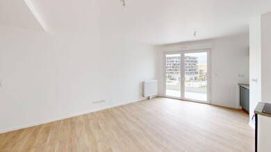 Appartement à louer 602 € 2 pièces 1 chambre 44,7 m² Dernier étage, Étage 5/5 Secteur Périphérique Fleury-sur-Orne 14123