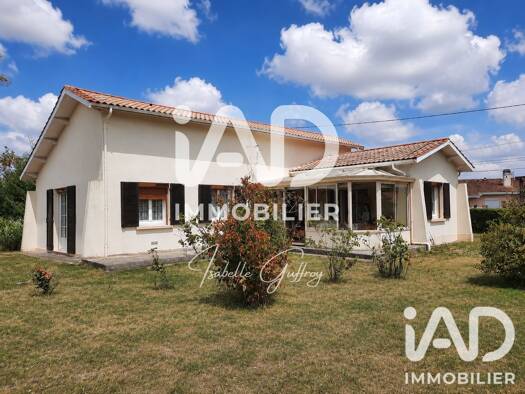 Maison à vendre 220 000 € 6 pièces 4 chambres 120 m² 1 425 m² de terrain Lesparre-Médoc 33340