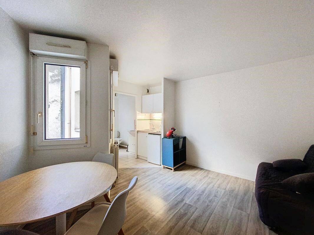 Maison à louer, 19m², LEVALLOIS PERRET