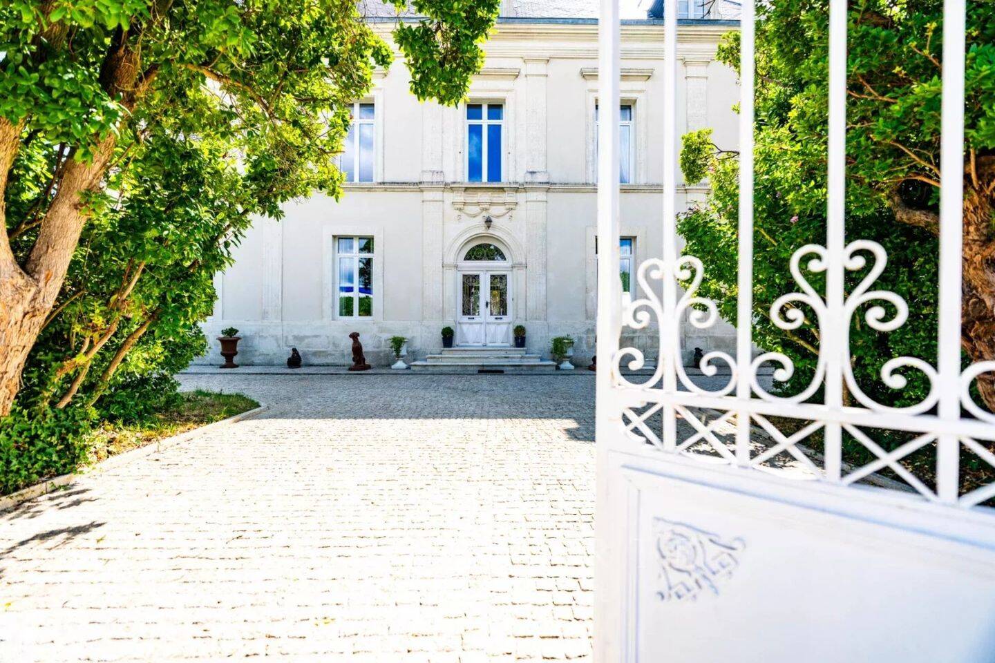 Maison à vendre, 405m², SURGERES