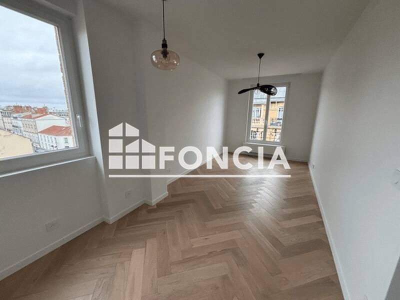 Maison à louer, 47m², SAINT MAUR DES FOSSES
