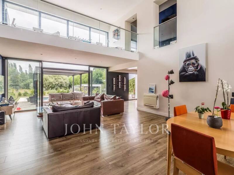 Maison à vendre, 186m², LEOGNAN