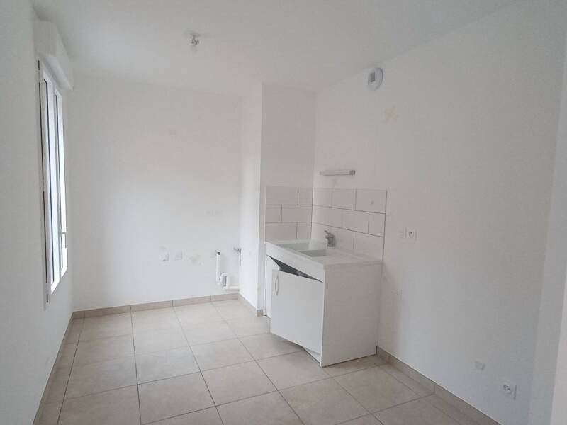 Maison à louer, 66m², LYON 8E