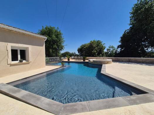 Maison à vendre 679 000 € 5 pièces 4 chambres 257 m² 2 230 m² de terrain Saint-Martin-d'Ardèche 07700