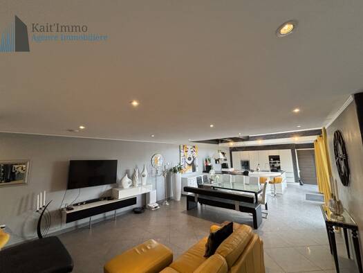 Maison à vendre 740 000 € 5 pièces 3 chambres 221 m² 1 380 m² de terrain Malling 57480
