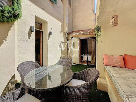 Appartement à louer - Première occupation 1 280 € 3 pièces 2 chambres 38 m² Suquet Cannes 06400