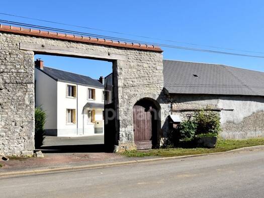 Maison à vendre 390 000 € 11 pièces 7 chambres 170 m² 3 165 m² de terrain Tivernon 45170