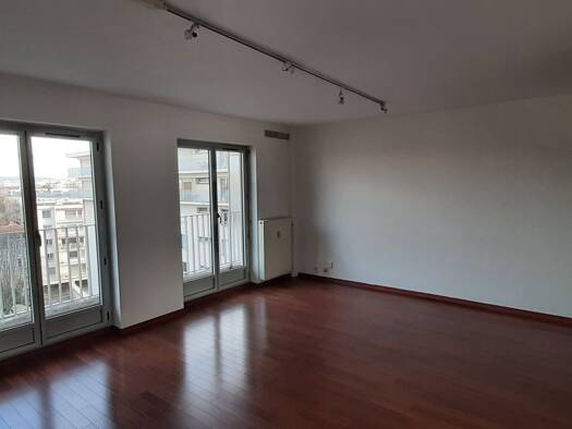 Duplex à vendre 398 000 € 6 pièces 4 chambres 135 m² 8 étages Reims 51100