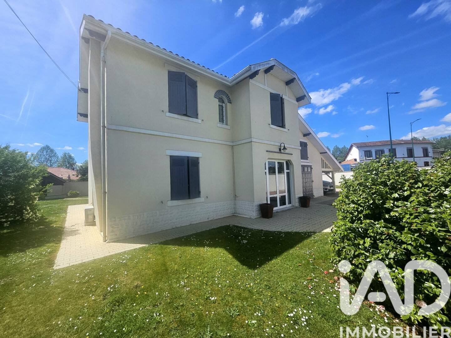 Maison à vendre, 145m², SAUGNAC ET CAMBRAN
